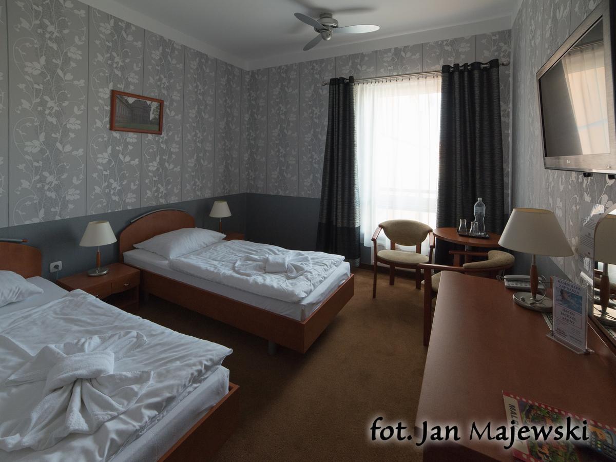 Majewski Hotel & Spa Малборк Екстериор снимка